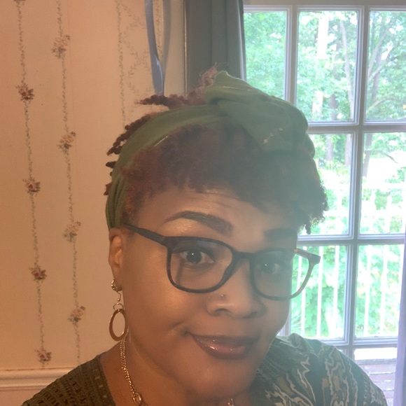 Meet your Posher, Ttonia - Picture 3 of 3